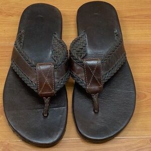 GBX chocolate brown sandals size 9